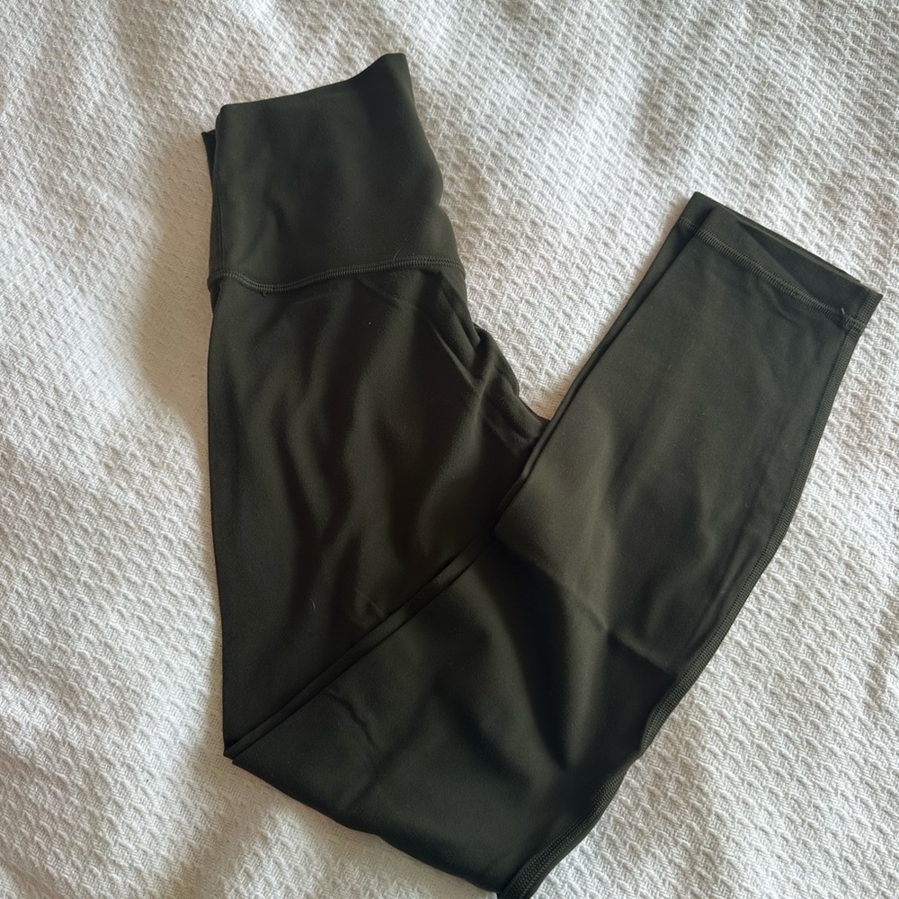 Lululemon aligns - Picture 2 of 3